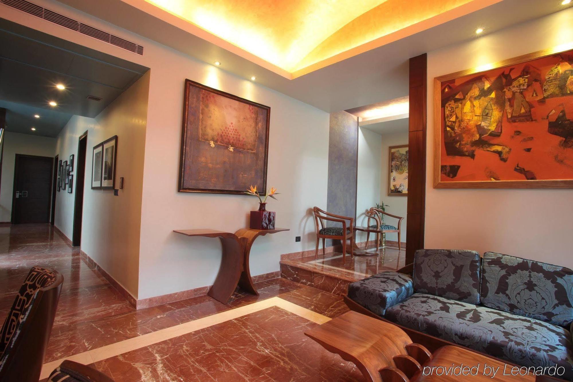 Hotel Justa Mg Road Bangalore Interior foto